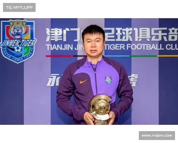 于根伟谈与李霄鹏关系 称青岛海牛战术务实人员稳定 于根伟谈与李霄鹏关系 称青岛海牛战术务实人员稳定